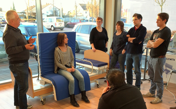 醫(yī)用多功能護(hù)理床