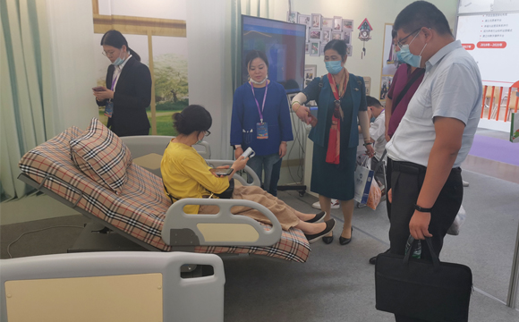 老年電動護理床