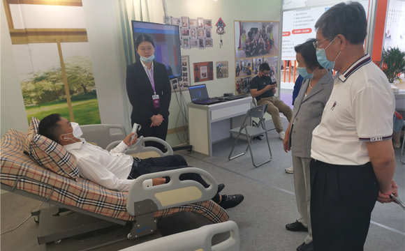 老年電動護理床