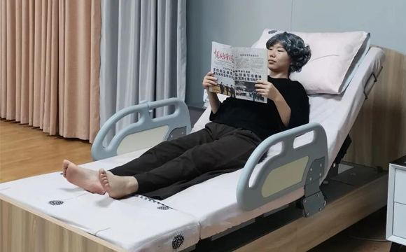 背部升降 背部升降