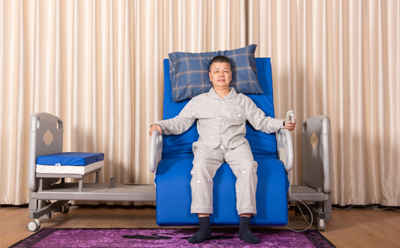 護(hù)理床實(shí)圖