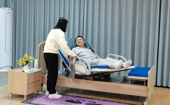 家用電動護理床