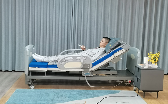 電動(dòng)升降護(hù)理床